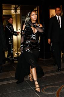 Nicki Minaj feet photo thumbnail