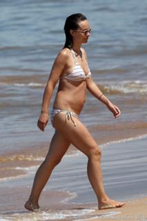 Olivia Wilde feet photo thumbnail