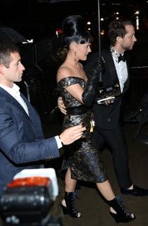 Katy Perry feet photo thumbnail