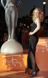 Marg Helgenberger feet photo thumbnail