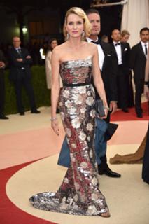 Naomi Watts feet photo thumbnail