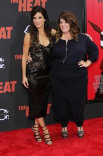 Sandra Bullock feet photo thumbnail