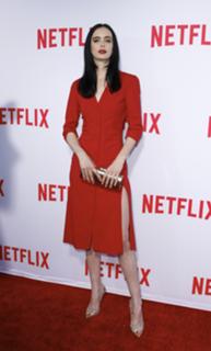 Krysten Ritter feet photo thumbnail