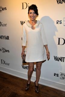 Lisa Edelstein feet photo thumbnail