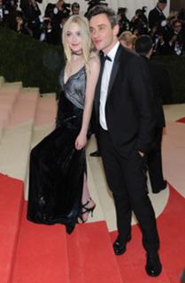 Dakota Fanning feet photo thumbnail