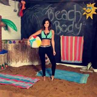 Lucy Mecklenburgh feet photo thumbnail