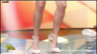 Ludovica Frasca feet photo thumbnail