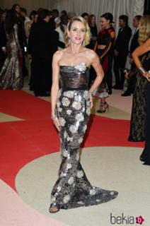 Naomi Watts feet photo thumbnail