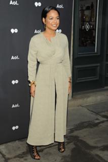 Christina Milian feet photo thumbnail