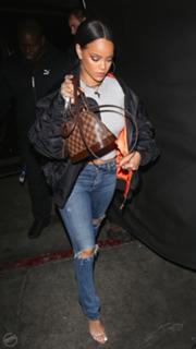 Rihanna feet photo thumbnail