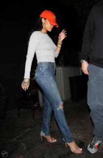 Rihanna feet photo thumbnail