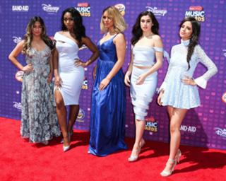 Camila Cabello feet photo thumbnail