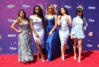 Camila Cabello feet photo thumbnail