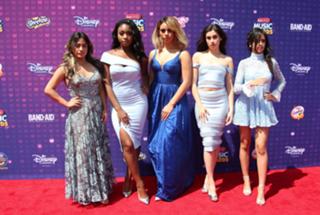 Camila Cabello feet photo thumbnail