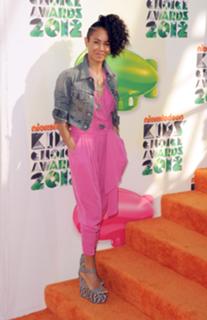 Jada Pinkett Smith feet photo thumbnail