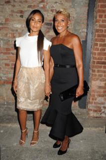 Jada Pinkett Smith feet photo thumbnail