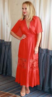 Molly Sims feet photo thumbnail