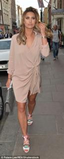 Ferne McCann feet photo thumbnail