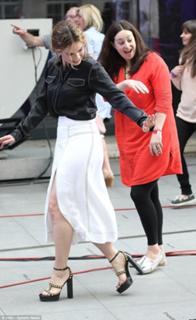 Lily James feet photo thumbnail