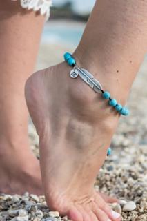 Athina Oikonomakou feet photo thumbnail