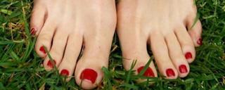 Kristen Bell feet photo thumbnail
