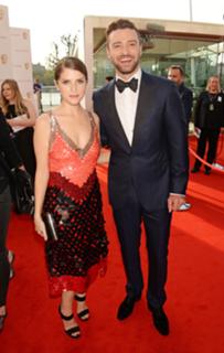 Anna Kendrick feet photo thumbnail