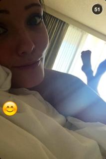 Brittney Smith feet photo thumbnail