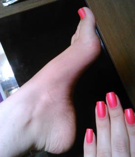 Isa Pes feet photo thumbnail