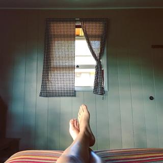 Evangeline Lilly feet photo thumbnail