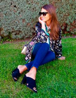 Paula Echevarría feet photo thumbnail