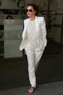 Anna Friel feet photo thumbnail