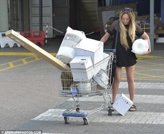 Charlotte Crosby feet photo thumbnail