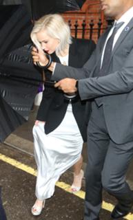 Jennifer Lawrence feet photo thumbnail