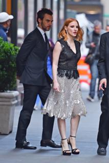 Jessica Chastain feet photo thumbnail