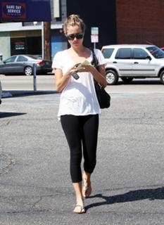 Kristin Cavallari feet photo thumbnail