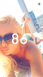 Amanda Saccomanno feet photo thumbnail