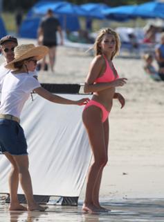 Elsa Hosk feet photo thumbnail