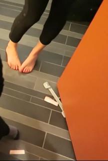 Brittney Smith feet photo thumbnail