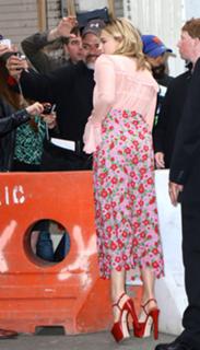Chloë Grace Moretz feet photo thumbnail