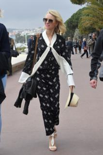 Naomi Watts feet photo thumbnail