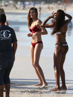 Josephine Skriver feet photo thumbnail