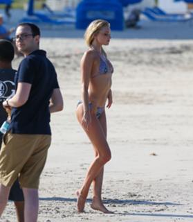 Elsa Hosk feet photo thumbnail