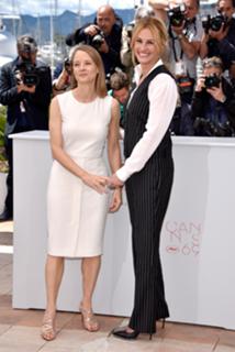 Jodie Foster feet photo thumbnail