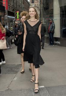 Petra Nemcova feet photo thumbnail