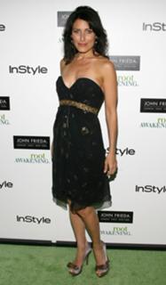 Lisa Edelstein feet photo thumbnail