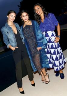 Vanessa Hudgens feet photo thumbnail