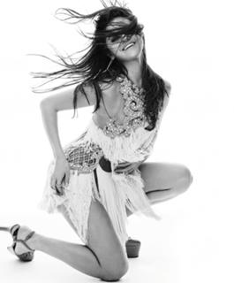Selena Gomez feet photo thumbnail