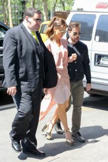 Kate Beckinsale feet photo thumbnail