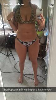 Gabbie Hanna feet photo thumbnail