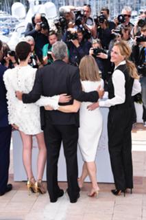 Jodie Foster feet photo thumbnail